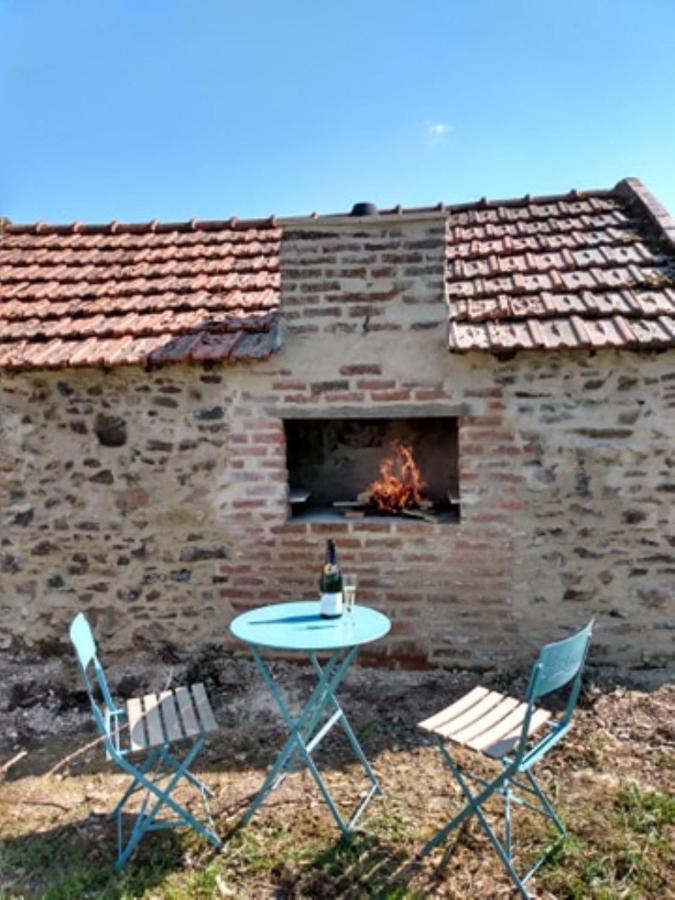 Lavender House - Traditional Stone House Oozing Charm And Character Cersay Esterno foto