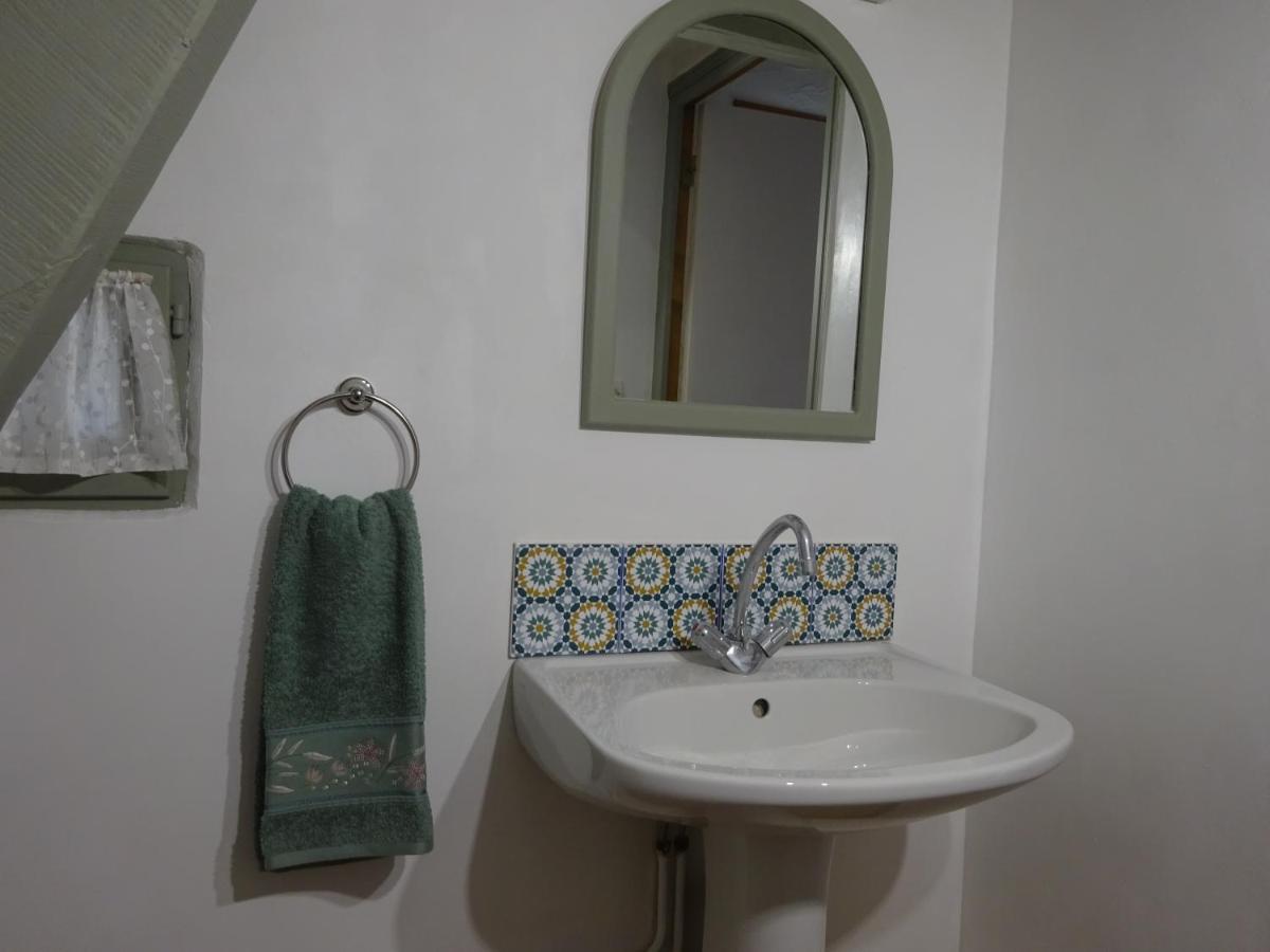 Lavender House - Traditional Stone House Oozing Charm And Character Cersay Esterno foto